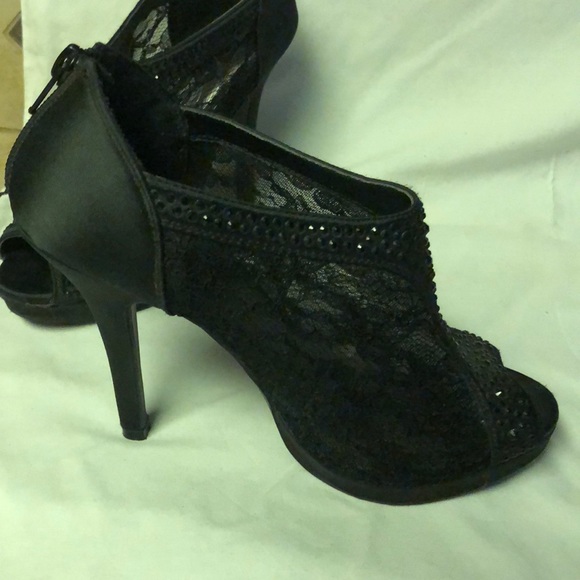 michael angelo Shoes - 7.5 Michael Angelo 3 inch heels